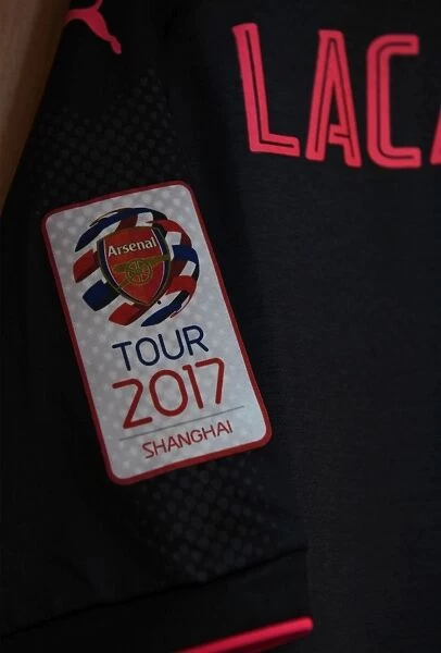 Arsenal in Shanghai: 2017-18 Pre-Season Friendly against Bayern Munich - Tour Logo