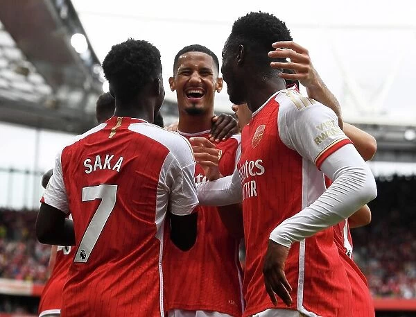 Arsenal Soar Ahead: Saka's Stunner Gives Gunners 2-0 Lead vs. Nottingham Forest (2023-24)