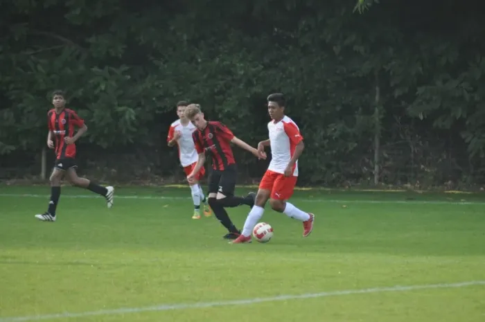 Framed Print : Arsenal Soccer Schools: Unforgettable Residential Week 2 at Arsenal Football Club