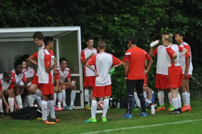 Framed Print : Arsenal Soccer Schools: Unforgettable Residential Week 2 at Arsenal Football Club Framed Print : Arsenal Soccer Schools: Unforgettable Residential Week 2 at Arsenal Football Club