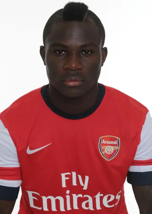 Framed Print : Arsenal Squad 2013-14: Emmanuel Frimpong at Team Photocall