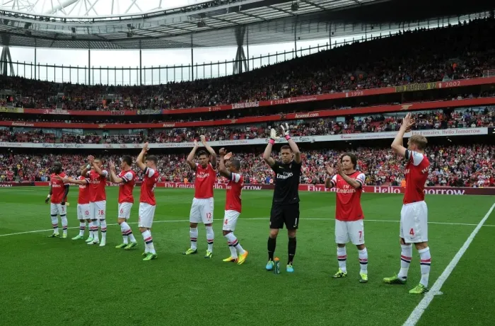 Framed Print : Arsenal Squad Gathered for Premier League Clash Against Aston Villa (2013-14) Framed Print : Arsenal Squad Gathered for Premier League Clash Against Aston Villa (2013-14)