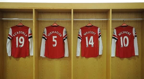 Arsenal Squad Pre-Match: Santi Cazorla, Thomas Vermaelen, Theo Walcott, and Jack Wilshere