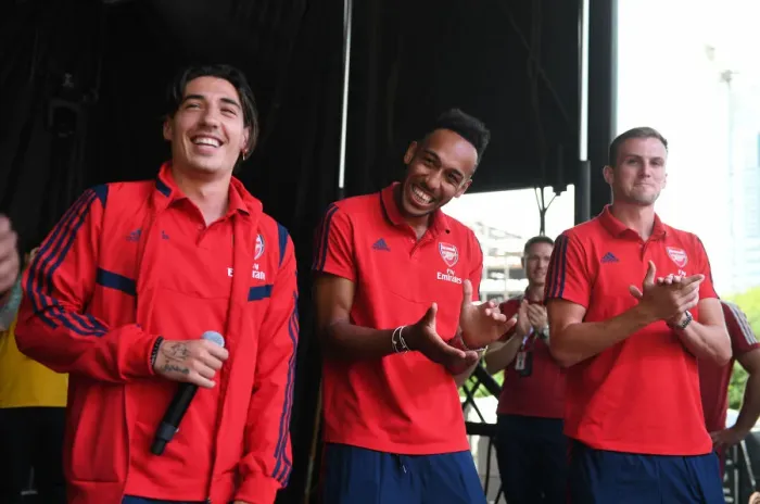 Framed Print : Arsenal Stars Meet Fans Before Arsenal v Fiorentina in 2019 International Champions Cup, Charlotte Framed Print : Arsenal Stars Meet Fans Before Arsenal v Fiorentina in 2019 International Champions Cup, Charlotte