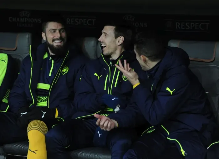 Framed Print : Arsenal Substitutes Gather Before Bayern Munich Clash in Champions League