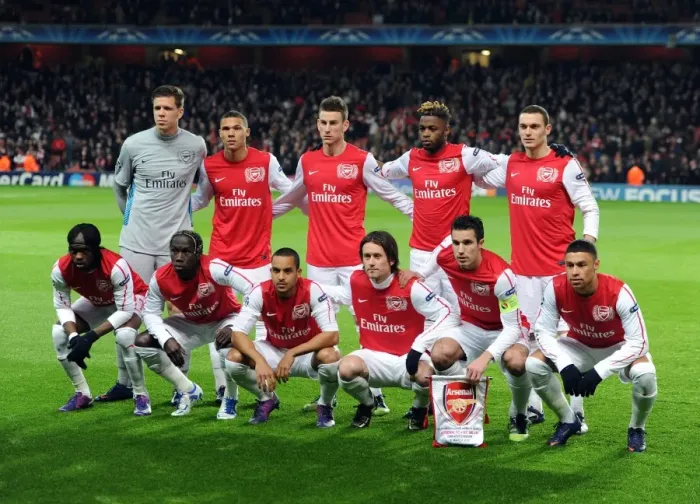 Framed Print : Arsenal team. Arsenal 3: 0 AC Milan. UEFA Champions League. 1st Knock Out Round, 2nd Leg