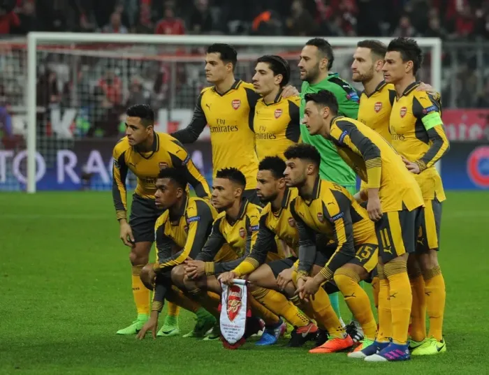 Framed Print : Arsenal team group. Bayern Munich 5: 1 Arsenal. UEFA Champions League. Round of 16 Framed Print : Arsenal team group. Bayern Munich 5: 1 Arsenal. UEFA Champions League. Round of 16