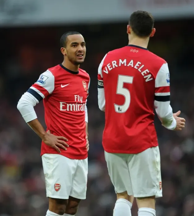 Framed Print : Arsenal: Theo Walcott and Thomas Vermaelen in Deep Conversation during Arsenal v Aston Villa (2012-13) Framed Print : Arsenal: Theo Walcott and Thomas Vermaelen in Deep Conversation during Arsenal v Aston Villa (2012-13)