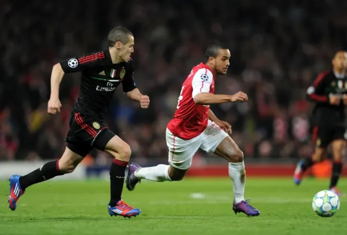 Framed Print : Arsenal Thrashes AC Milan 3-0 in Champions League: Theo Walcott Shines Framed Print : Arsenal Thrashes AC Milan 3-0 in Champions League: Theo Walcott Shines
