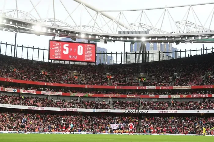 Framed Print : Arsenal Thrashes Nottingham Forest 5-0 in Premier League Showdown Framed Print : Arsenal Thrashes Nottingham Forest 5-0 in Premier League Showdown