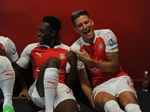 Arsenal Training: Welbeck and Giroud at Emirates Stadium, 2015-16 - First Team Session