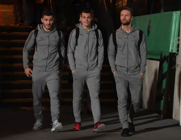 Framed Print : Arsenal Trio Arrive at Selhurst Park Ahead of Crystal Palace Clash (2017-18)