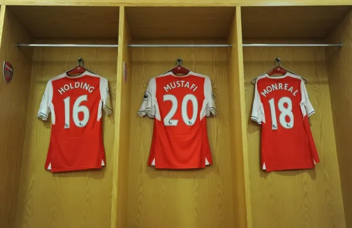 Framed Print : Arsenal Trio: Holding, Mustafi, Monreal - Pre-Match Huddle (Arsenal v Sunderland, 2016-17)