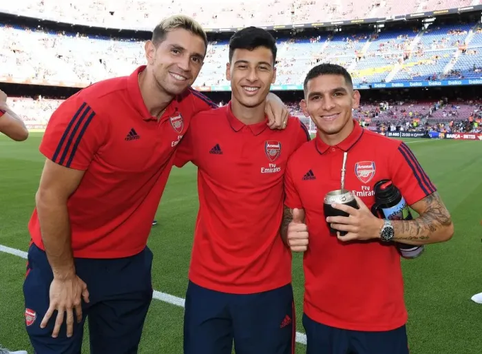 Framed Print : Arsenal Trio Pre-Season Encounter at Nou Camp: FC Barcelona vs Arsenal (2019-20)