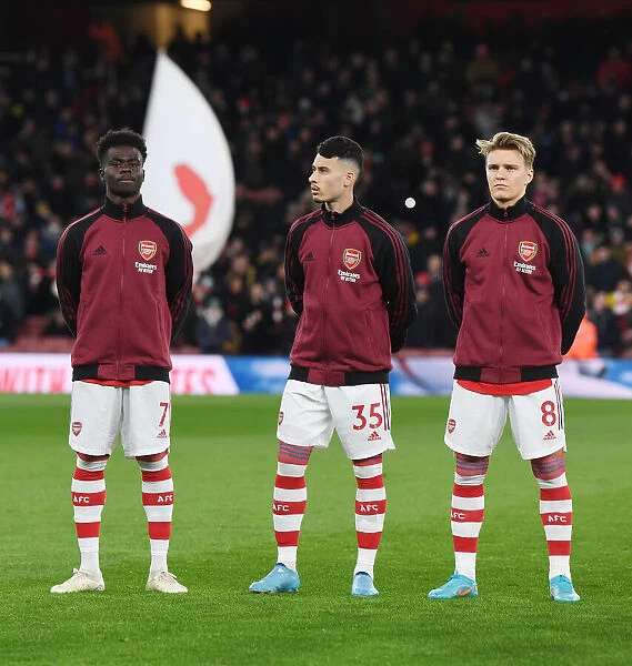 Arsenal Trio Ready: Saka, Martinelli, Odegaard before Arsenal vs. Wolverhampton Wanderers (2021-22)