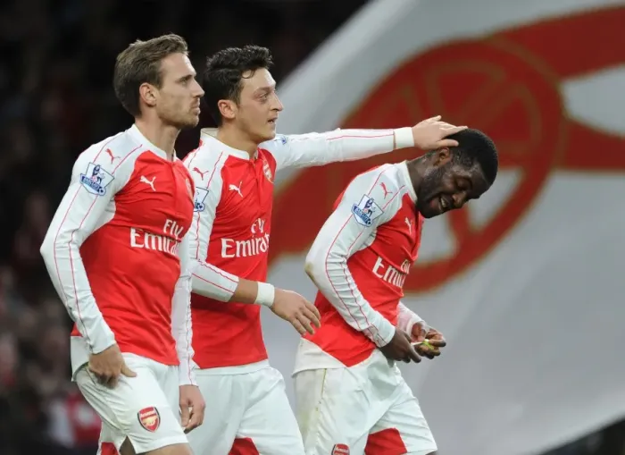 Framed Print : Arsenal Triumph: Campbell, Ozil, Monreal Celebrate Goal Against Sunderland (Premier League 2015-16)