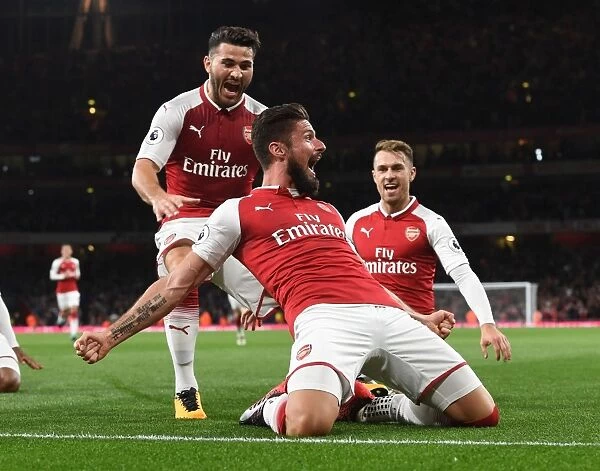 Arsenal Triumph: Giroud, Kolasinac, Ramsey Celebrate Goals vs Leicester City (2017-18)