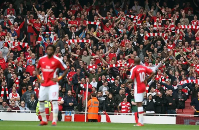 Framed Print : Arsenal Triumphs 3-0 Over Tottenham in Barclays Premier League at Emirates Stadium (2009)