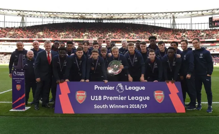 Framed Print : Arsenal U18s Celebrate Premier League South Title Win Against Brighton & Hove Albion (2018-19) Framed Print : Arsenal U18s Celebrate Premier League South Title Win Against Brighton & Hove Albion (2018-19)
