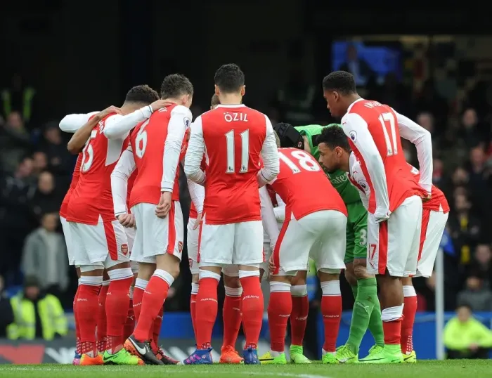 Framed Print : Arsenal Unite Before Chelsea Showdown (2016-17) Framed Print : Arsenal Unite Before Chelsea Showdown (2016-17)