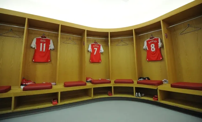 Framed Print : Arsenal: Unity in the Changing Room Before the Battle (Arsenal vs. Everton, 2016-17) Framed Print : Arsenal: Unity in the Changing Room Before the Battle (Arsenal vs. Everton, 2016-17)