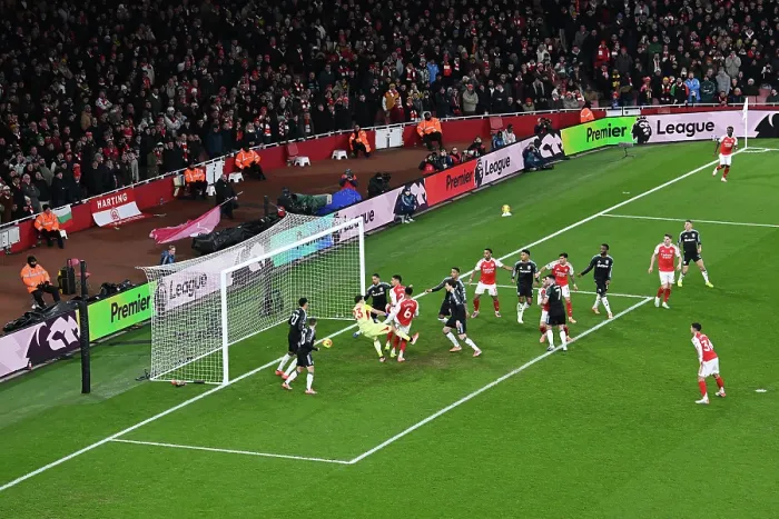 Framed Print : Arsenal v Aston Villa - Premier League