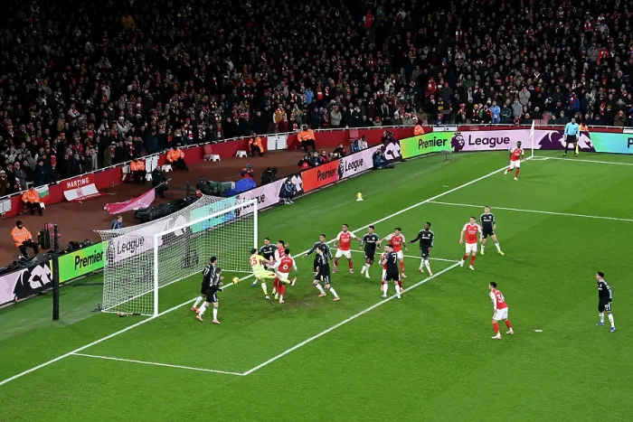 Framed Print : Arsenal v Aston Villa - Premier League