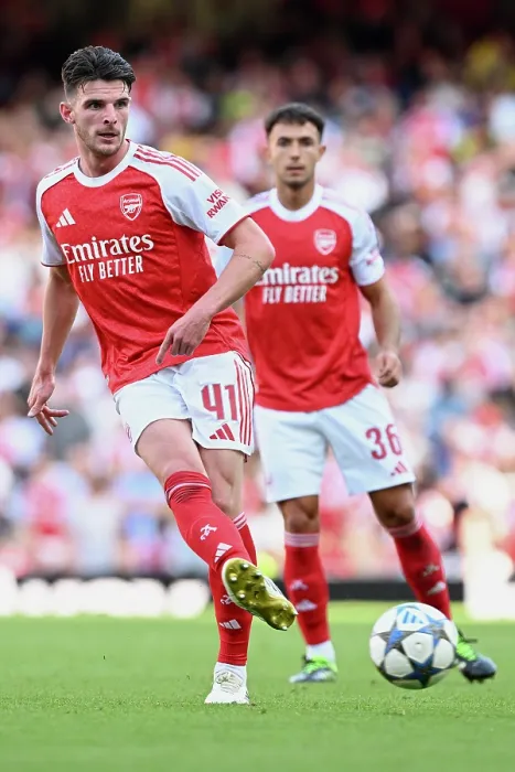 Framed Print : Arsenal v Athletic Club: Emirates Cup