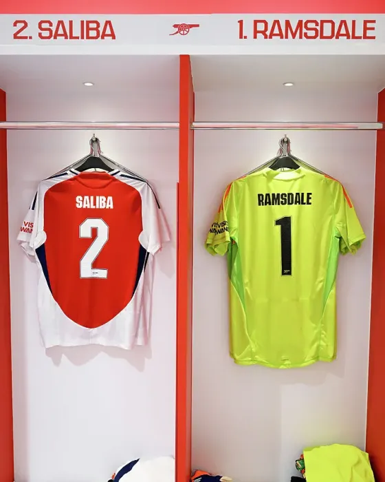 Framed Print : Arsenal v Bayer 04 Leverkusen - Pre-Season Friendly