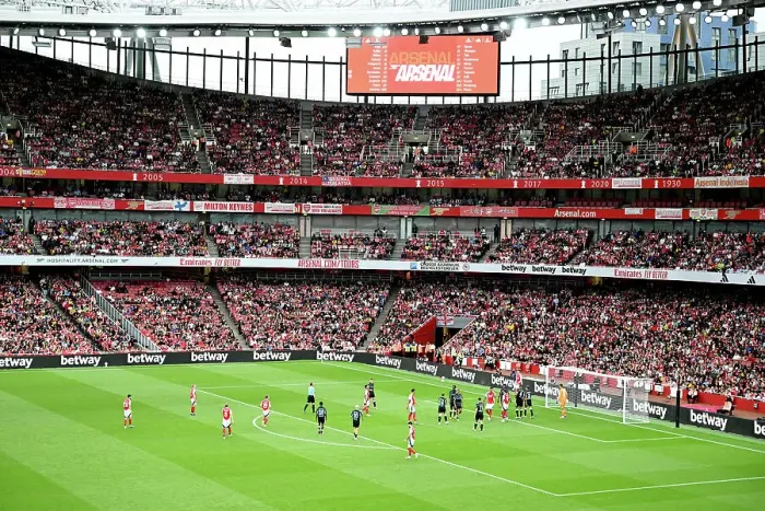 Framed Print : Arsenal v Bayer 04 Leverkusen - Pre-Season Friendly
