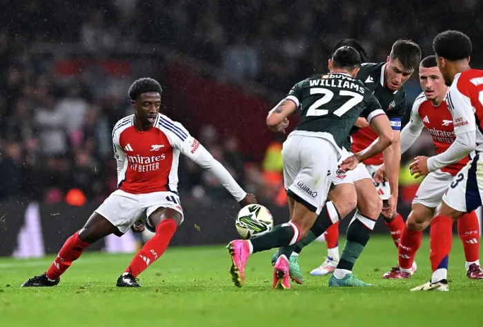 Framed Print : Arsenal v Bolton Wanderers - Carabao Cup Third Round Framed Print : Arsenal v Bolton Wanderers - Carabao Cup Third Round
