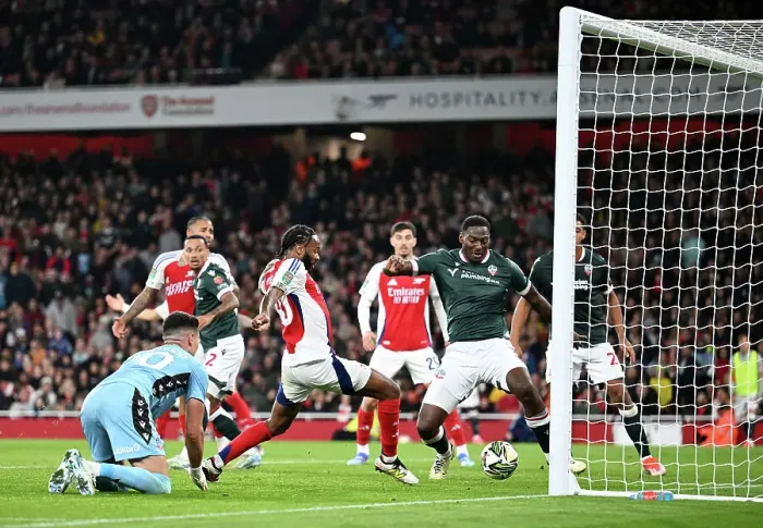 Framed Print : Arsenal v Bolton Wanderers - Carabao Cup Third Round