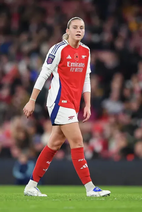 Framed Print : Arsenal v Brighton & Hove Albion - Barclays Women's Super League Arsenal v Brighton & Hove Albion - Barclays Women's Super League Framed Print : Arsenal v Brighton & Hove Albion - Barclays Women's Super League Arsenal v Brighton & Hove Albion - Barclays Women's Super League