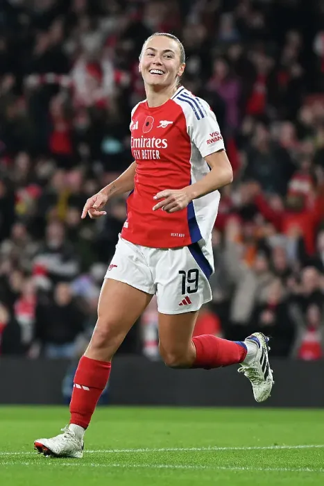 Framed Print : Arsenal v Brighton & Hove Albion - Barclays Women's Super League Arsenal v Brighton & Hove Albion - Barclays Women's Super League Framed Print : Arsenal v Brighton & Hove Albion - Barclays Women's Super League Arsenal v Brighton & Hove Albion - Barclays Women's Super League