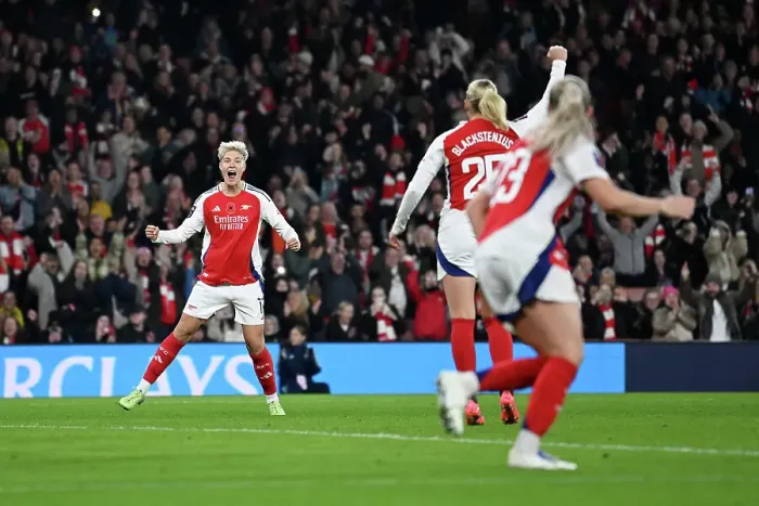 Framed Print : Arsenal v Brighton & Hove Albion - Barclays Women's Super League Arsenal v Brighton & Hove Albion - Barclays Women's Super League
