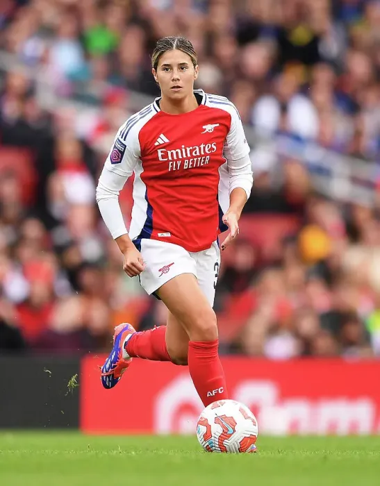Framed Print : Arsenal v Chelsea - Barclays Women's Super League