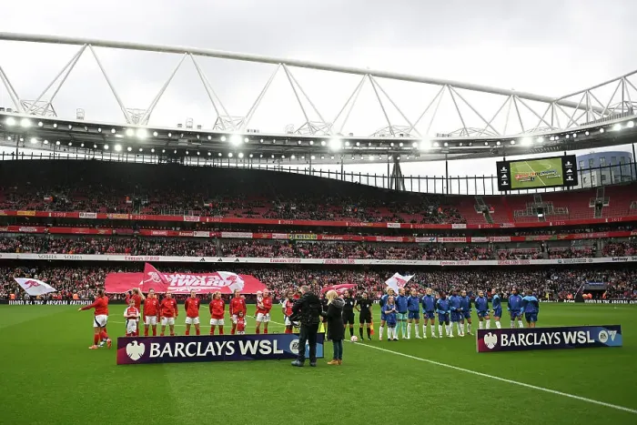Framed Print : Arsenal v Chelsea - Barclays Women's Super League Framed Print : Arsenal v Chelsea - Barclays Women's Super League