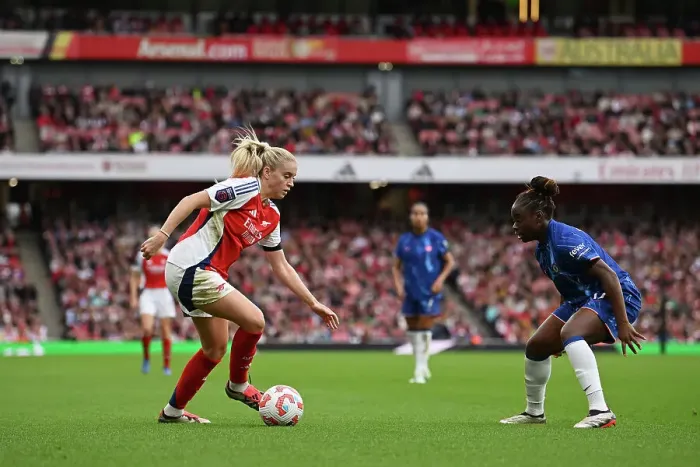 Framed Print : Arsenal v Chelsea - Barclays Women's Super League Framed Print : Arsenal v Chelsea - Barclays Women's Super League