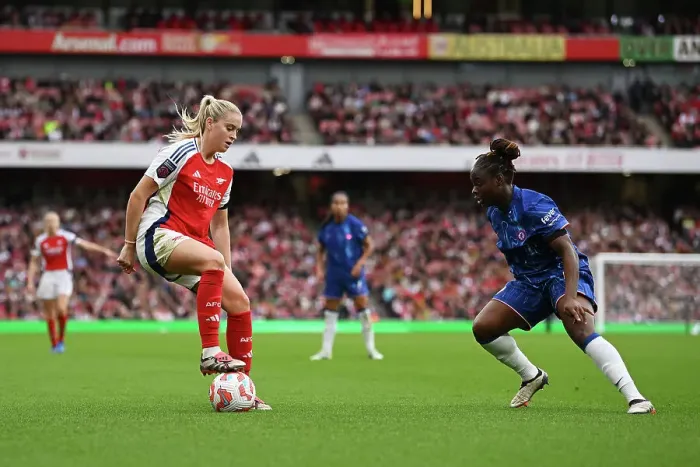 Framed Print : Arsenal v Chelsea - Barclays Women's Super League Framed Print : Arsenal v Chelsea - Barclays Women's Super League