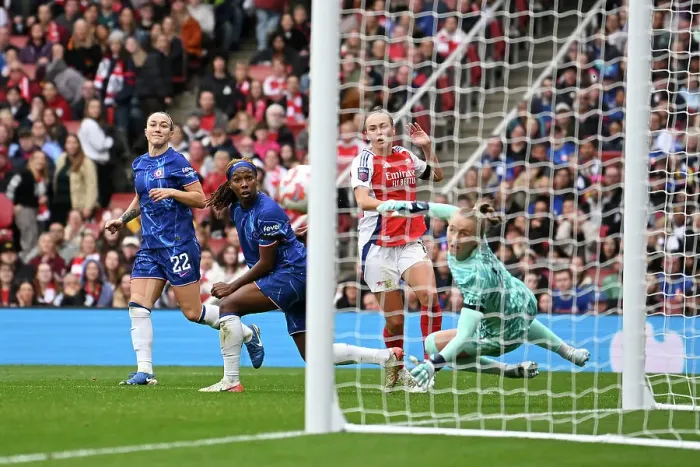 Framed Print : Arsenal v Chelsea - Barclays Women's Super League Framed Print : Arsenal v Chelsea - Barclays Women's Super League