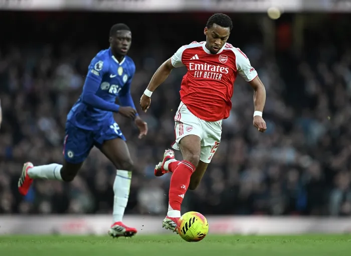 Framed Print : Arsenal v Chelsea - Premier League
