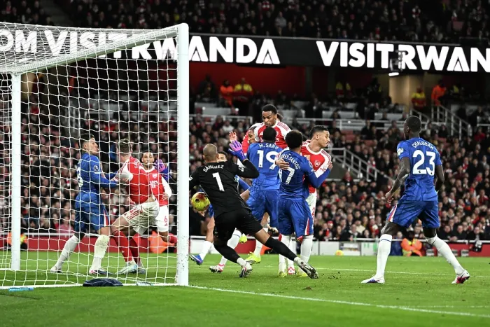 Framed Print : Arsenal v Chelsea - Premier League