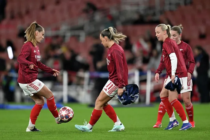 Framed Print : Arsenal v Chelsea - UEFA Women's Champions League 2025 / 26 Quarter-finals First Leg Framed Print : Arsenal v Chelsea - UEFA Women's Champions League 2025 / 26 Quarter-finals First Leg