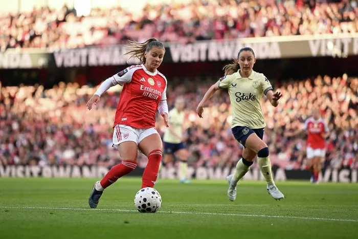Framed Print : Arsenal v Everton - Barclays Women's Super League Arsenal v Everton - Barclays Women's Super League Framed Print : Arsenal v Everton - Barclays Women's Super League Arsenal v Everton - Barclays Women's Super League