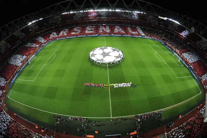 Framed Print : Arsenal v FC Bayern Muenchen - UEFA Champions League Round of 16