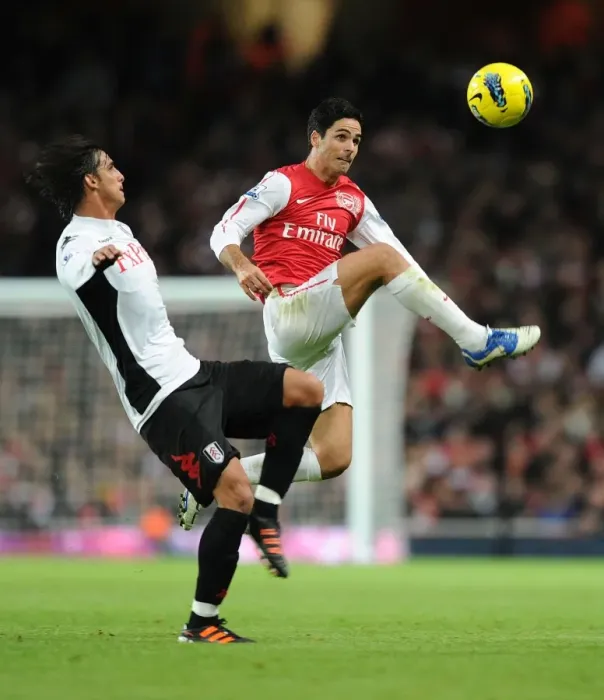 Framed Print : Arsenal v Fulham - Premier League