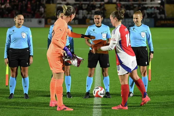 Framed Print : Arsenal v Hacken: UEFA Women's Champions League 2nd Round 2nd Leg Framed Print : Arsenal v Hacken: UEFA Women's Champions League 2nd Round 2nd Leg