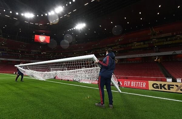 Arsenal v Leeds United: FA Cup Third Round - Preparing for Kick-off at Emirates Stadium