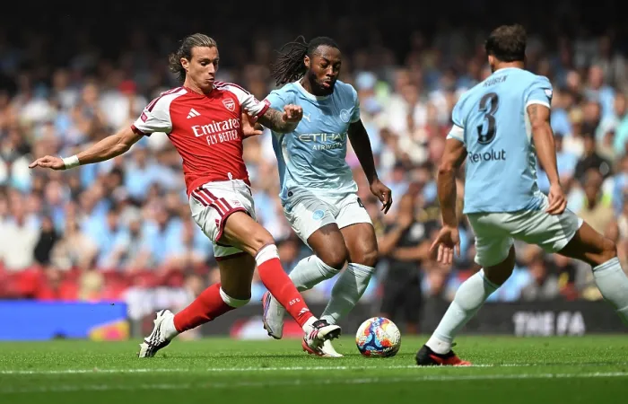 Framed Print : Arsenal v Manchester City - 2026 FA Community Shield Framed Print : Arsenal v Manchester City - 2026 FA Community Shield