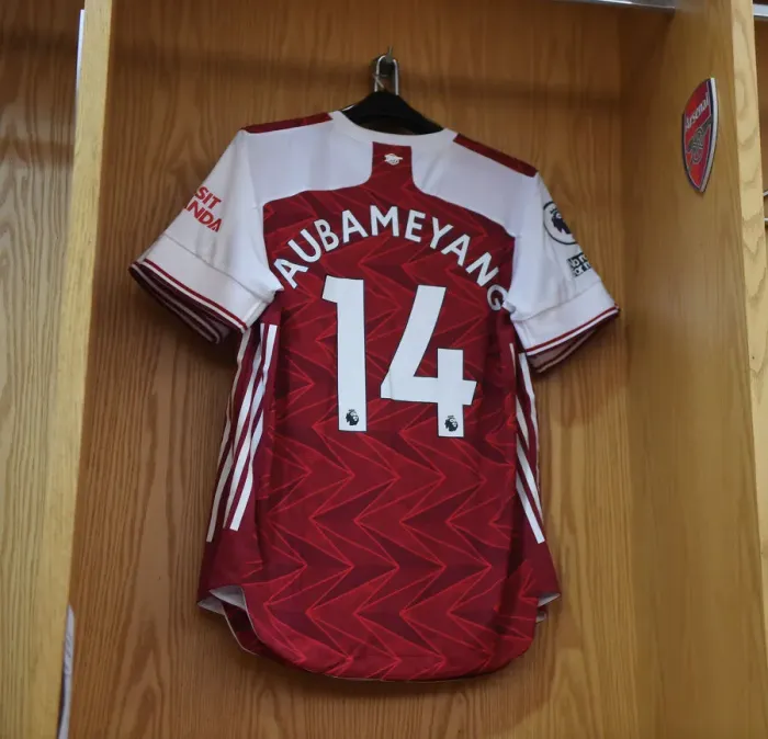 Framed Print : Arsenal v Manchester City: Aubameyang's Empty Emirates Shirt, Premier League 2020-21